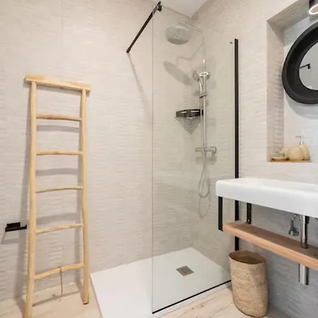 House Livas Grau 6bdr Nyaraló